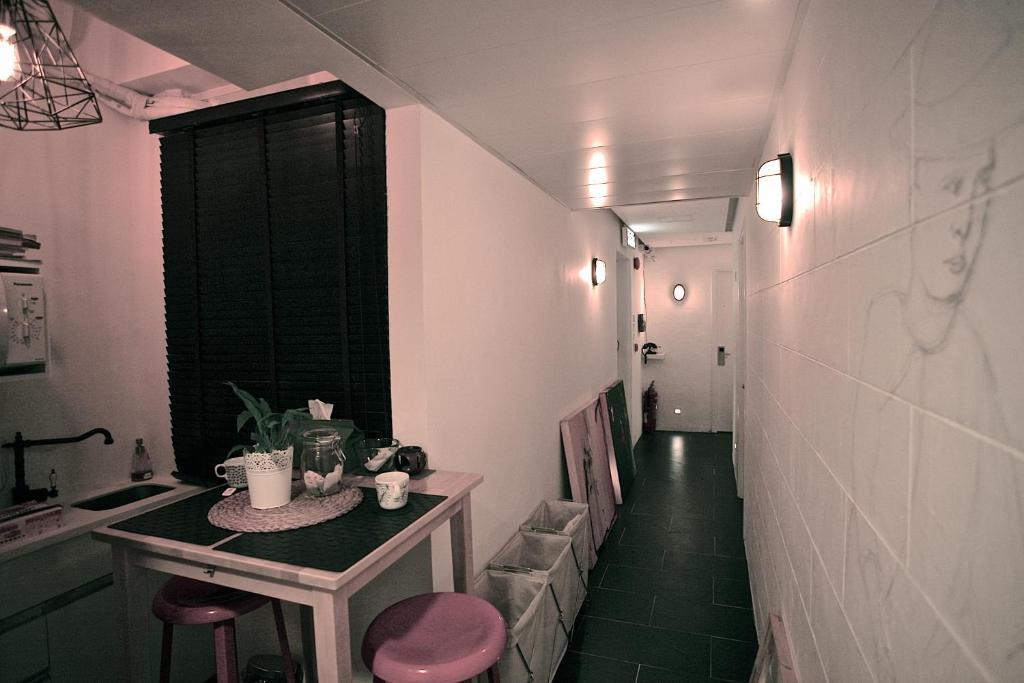 Just Inn Hong Kong Ngoại thất bức ảnh